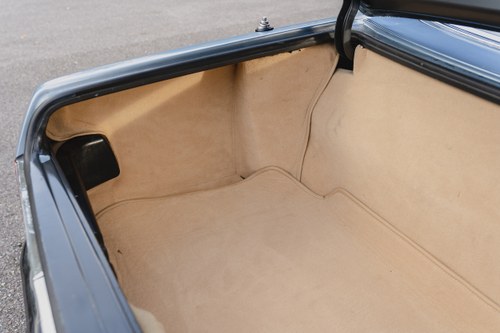 1988 Mercedes Benz 420SL (R107) Te koop (foto 73 van 141)