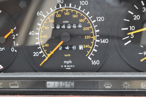 1987 Mercedes-Benz 500 SEC Auto (C126) In vendita (immagine 46 di 128)