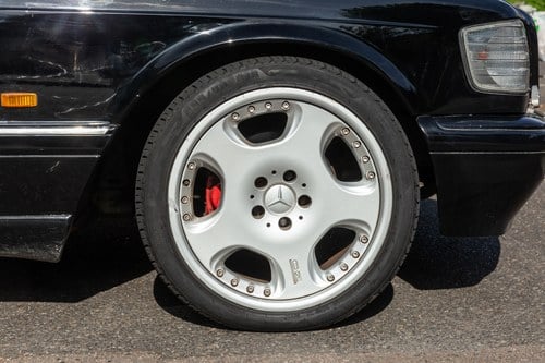 1988 Mercedes-Benz 500 SEC Te koop (foto 36 van 159)