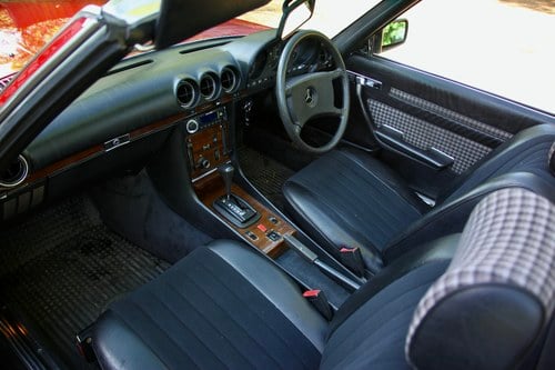 1983 Mercedes-Benz 500 SL (R107) For Sale (picture 49 of 110)