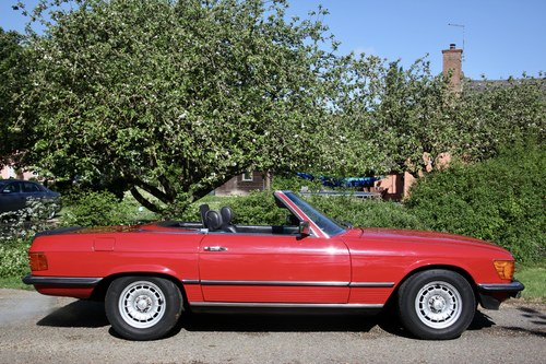 1983 Mercedes-Benz 500 SL (R107) For Sale (picture 19 of 110)