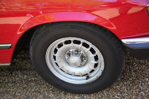 1983 Mercedes-Benz 500 SL (R107) For Sale (picture 32 of 110)