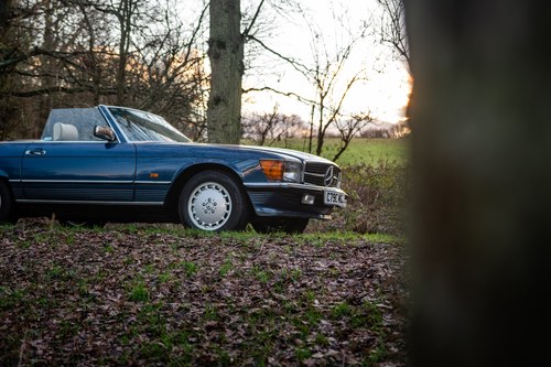 1986 Mercedes-Benz 500 SL (R107) zum Verkauf (Bild 119 von 146)