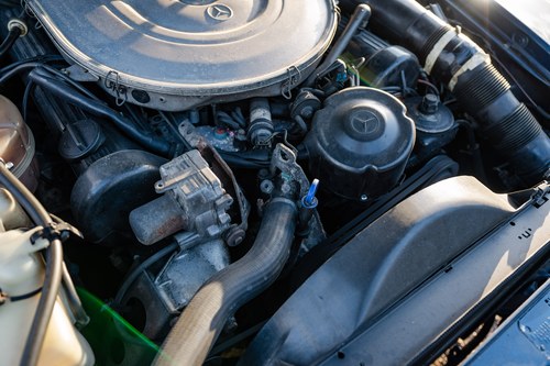 1986 Mercedes-Benz 500 SL (R107) zum Verkauf (Bild 123 von 146)