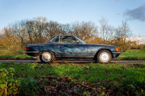 1986 Mercedes-Benz 500 SL (R107) zum Verkauf (Bild 37 von 146)