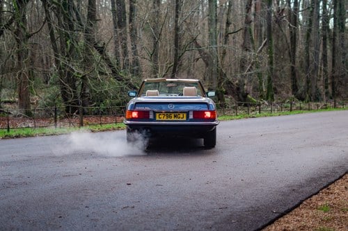 1986 Mercedes-Benz 500 SL (R107) zum Verkauf (Bild 14 von 146)