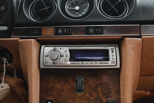 1988 Mercedes-Benz 560 SL (R107) Te koop (foto 45 van 130)