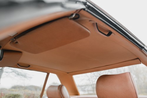 1988 Mercedes-Benz 560 SL (R107) Te koop (foto 61 van 130)