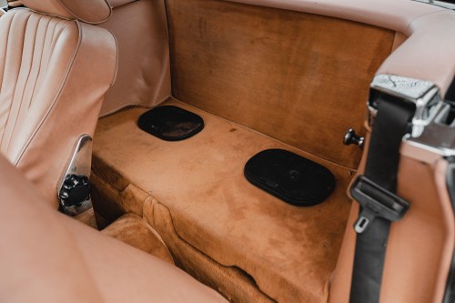 1988 Mercedes-Benz 560 SL (R107) Te koop (foto 54 van 130)