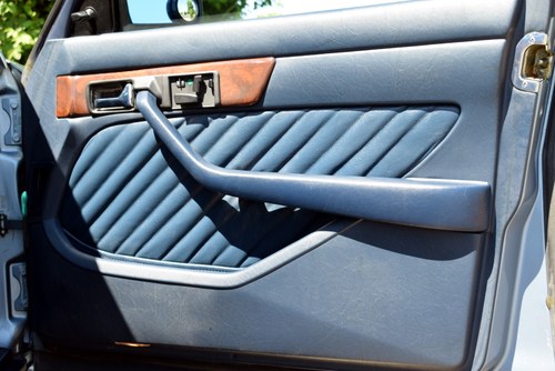 1990 Mercedes-Benz 500 SE (W126) à vendre (picture 42 of 118)