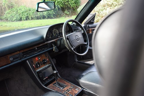 1988 MERCEDES-BENZ 500 SEC AUTO Te koop (foto 28 van 168)