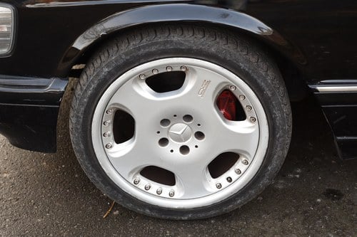 1988 MERCEDES-BENZ 500 SEC AUTO Te koop (foto 24 van 168)