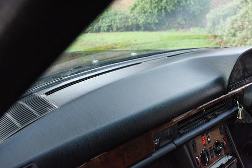 1988 MERCEDES-BENZ 500 SEC AUTO Te koop (foto 68 van 168)