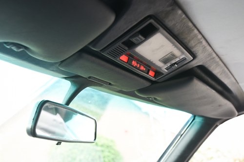 1988 MERCEDES-BENZ 500 SEC AUTO Te koop (foto 58 van 168)