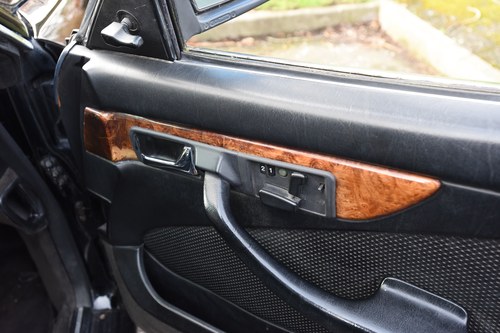 1988 MERCEDES-BENZ 500 SEC AUTO Te koop (foto 66 van 168)