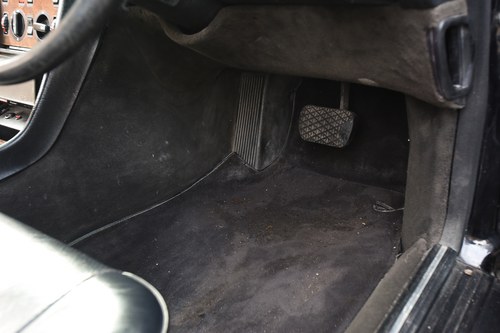 1988 MERCEDES-BENZ 500 SEC AUTO Te koop (foto 70 van 168)