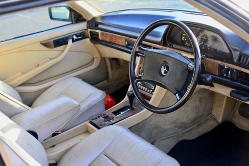 NO RESERVE - 1986 Mercedes-Benz 500 SEC In vendita (immagine 30 di 118)