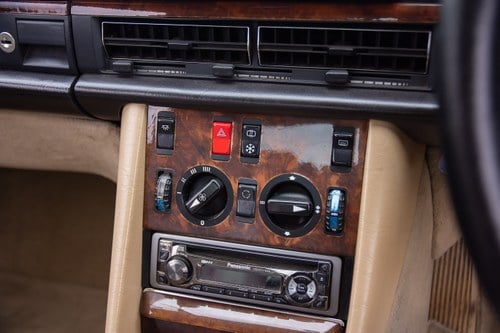 NO RESERVE -1986 Mercedes-Benz 500 SEC In vendita (immagine 32 di 179)