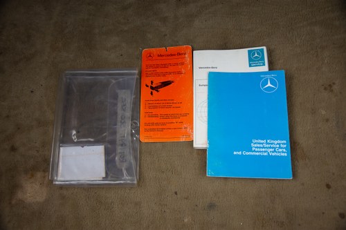 NO RESERVE -1986 Mercedes-Benz 500 SEC In vendita (immagine 124 di 179)