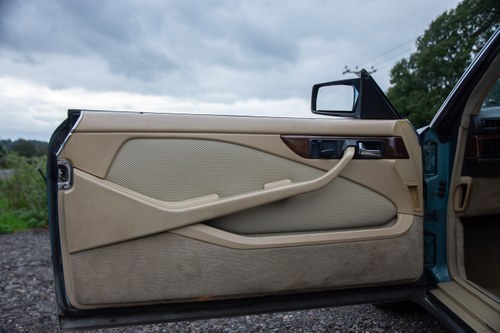 NO RESERVE -1986 Mercedes-Benz 500 SEC In vendita (immagine 39 di 179)