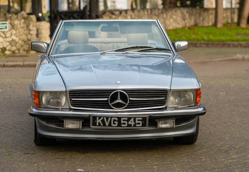 1984 Mercedes-Benz 500SL (R107) En venta (imagen 29 de 201)