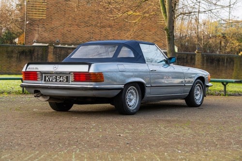 1984 Mercedes-Benz 500SL (R107) En venta (imagen 22 de 201)