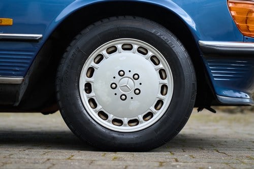 1988 Mercedes-Benz 500SL In vendita (immagine 42 di 207)