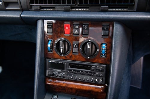 1990 Mercedes-Benz 560 SEC For Sale (picture 28 of 199)