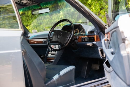 1990 Mercedes-Benz 560 SEC For Sale (picture 20 of 199)