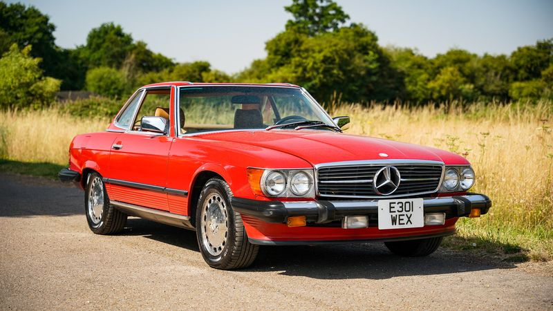 1988 Mercedes-Benz 560SL (LHD) For Sale (picture 1 of 210)