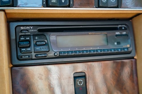 1988 Mercedes-Benz 560SL (LHD) till salu (bild 44 av 209)