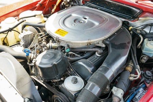 1988 Mercedes-Benz 560SL (LHD) till salu (bild 165 av 209)