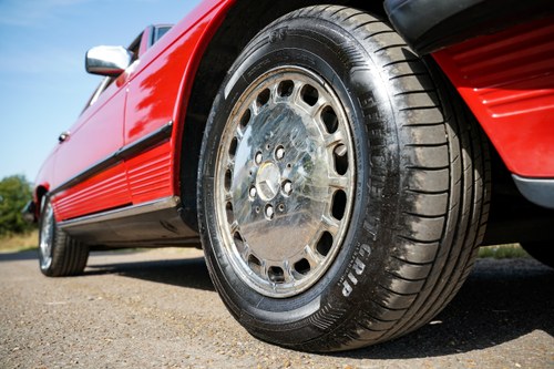 1988 Mercedes-Benz 560SL (LHD) till salu (bild 113 av 209)