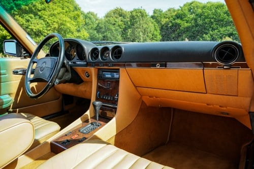 1988 Mercedes-Benz 560SL (LHD) till salu (bild 35 av 209)