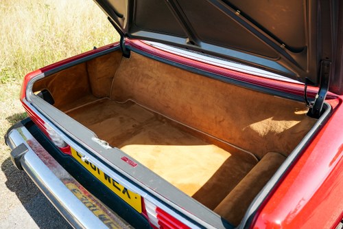 1988 Mercedes-Benz 560SL (LHD) till salu (bild 75 av 209)