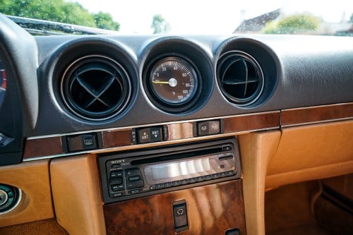 1988 Mercedes-Benz 560SL (LHD) till salu (bild 41 av 209)