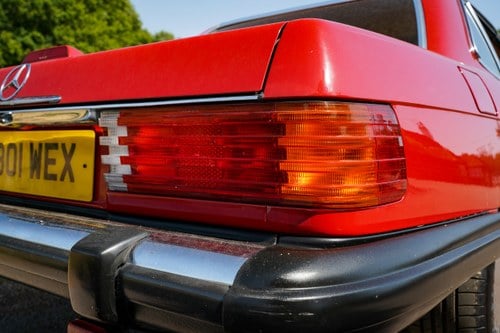 1988 Mercedes-Benz 560SL (LHD) till salu (bild 138 av 209)