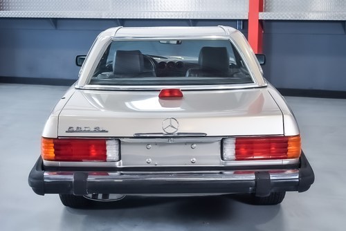 NO RESERVE - 1987 Mercedes-Benz 560SL Convertible 5,6L V8 - LHD In vendita (immagine 26 di 110)