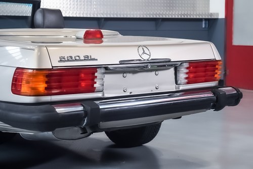 NO RESERVE - 1987 Mercedes-Benz 560SL Convertible 5,6L V8 - LHD In vendita (immagine 68 di 110)