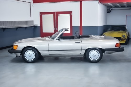 NO RESERVE - 1987 Mercedes-Benz 560SL Convertible 5,6L V8 - LHD In vendita (immagine 20 di 110)