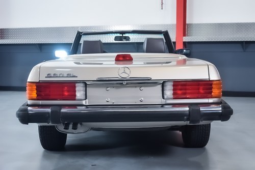 NO RESERVE - 1987 Mercedes-Benz 560SL Convertible 5,6L V8 - LHD In vendita (immagine 13 di 110)