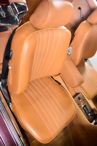 NO RESERVE - 1987 Mercedes-Benz 560SL Convertible (R107) 5.6L V8 LHD In vendita (immagine 46 di 105)