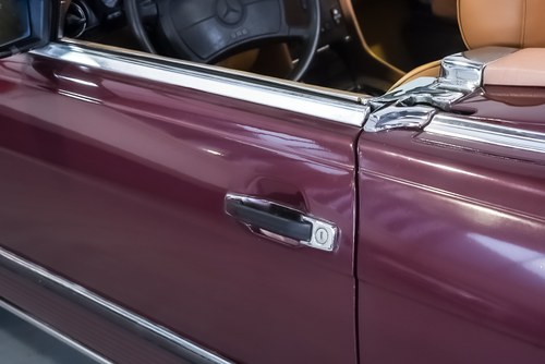 NO RESERVE - 1987 Mercedes-Benz 560SL Convertible (R107) 5.6L V8 LHD In vendita (immagine 56 di 105)