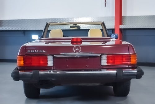 NO RESERVE - 1987 Mercedes-Benz 560SL Convertible (R107) 5.6L V8 In vendita (immagine 11 di 124)