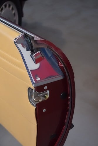 NO RESERVE - 1987 Mercedes-Benz 560SL Convertible (R107) 5.6L V8 In vendita (immagine 55 di 124)