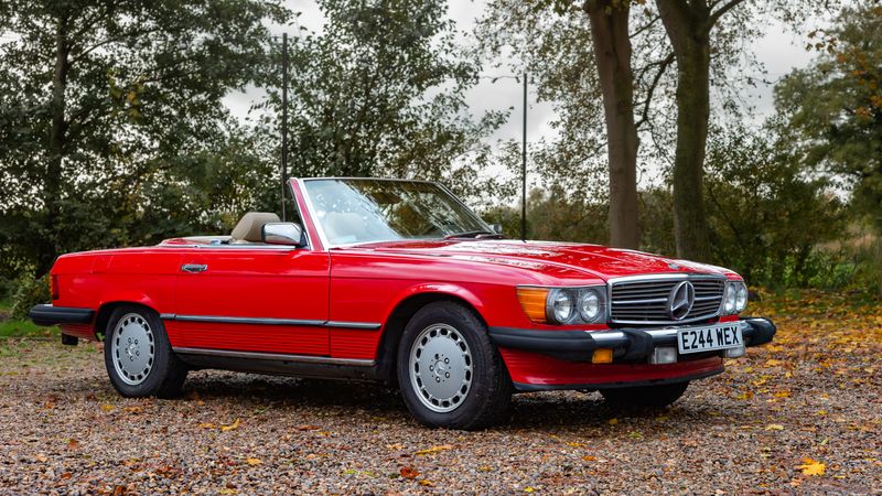 1988 Mercedes-Benz 560SL (R107, LHD) For Sale (picture 1 of 162)