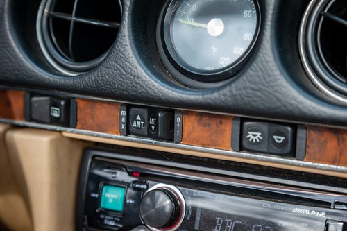 1988 Mercedes-Benz 560SL (R107, LHD) For Sale (picture 78 of 161)