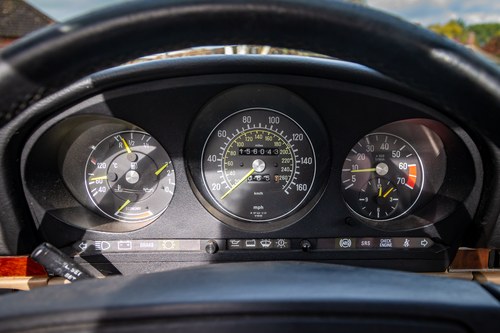 1988 Mercedes-Benz 560SL (R107, LHD) For Sale (picture 83 of 161)