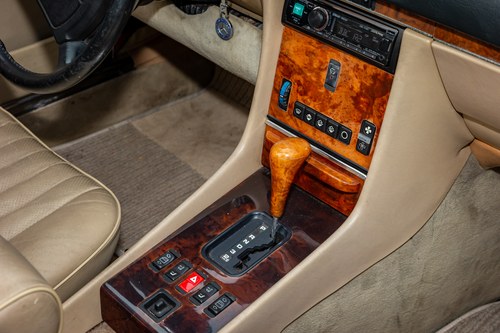 1988 Mercedes-Benz 560SL (R107, LHD) For Sale (picture 42 of 161)