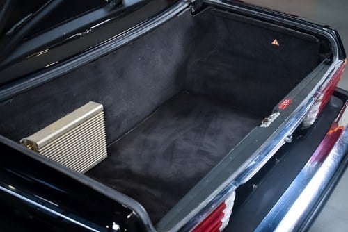 NO RESERVE - 1986 Mercedes-Benz 560SL (R107) LHD In vendita (immagine 59 di 106)